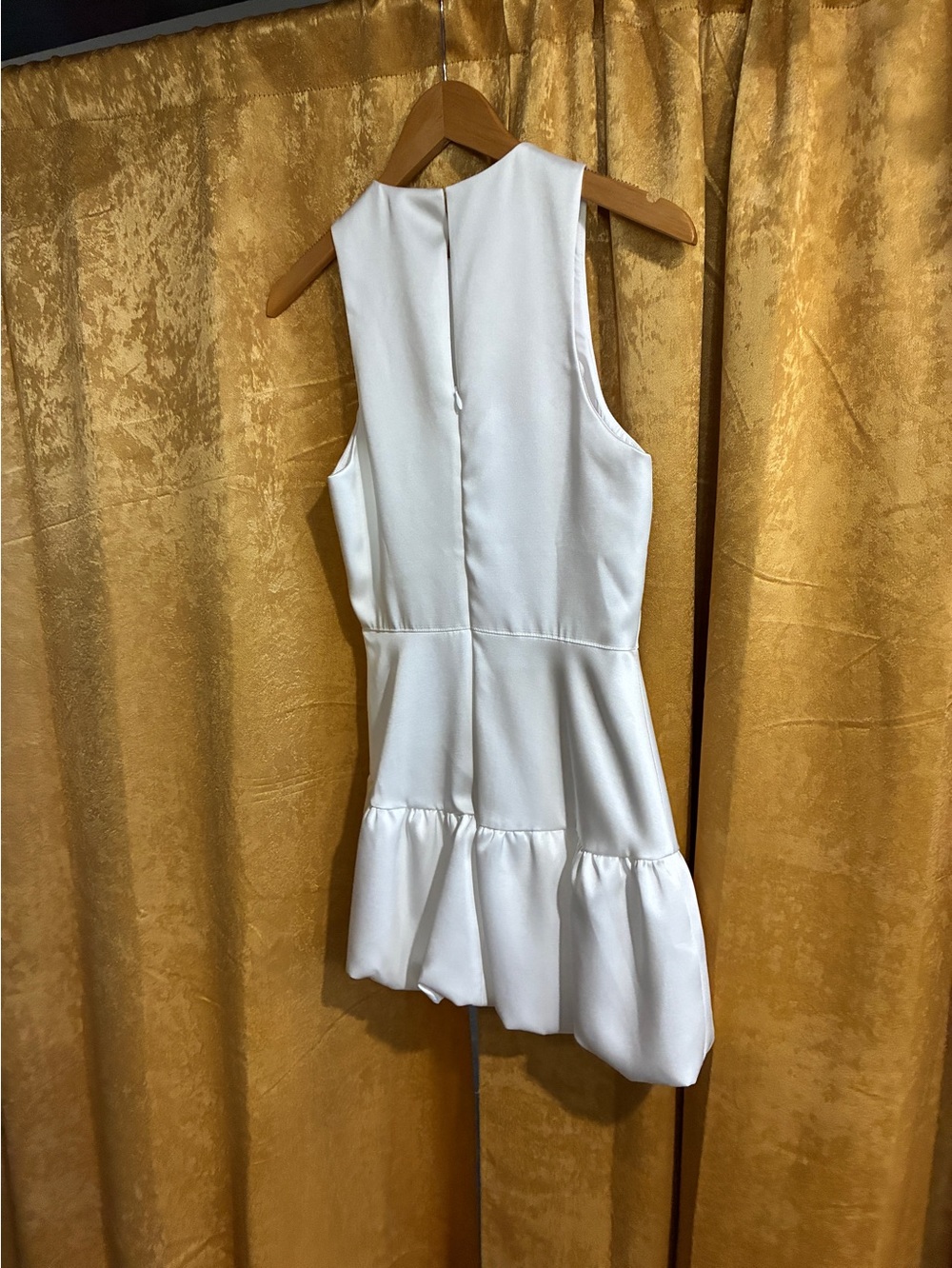 Amanda Uprichard White Sleeveless Ruffle- dress
